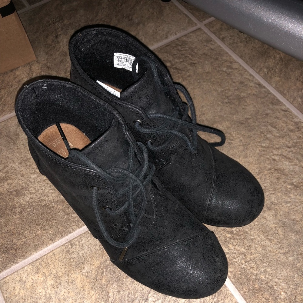 Toms